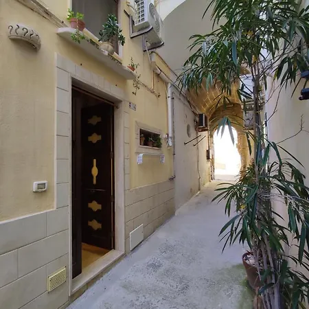 Holiday home Casetta Cutieri *
